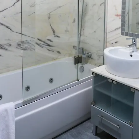 Near Marques Pombal Square Appartement Lissabon